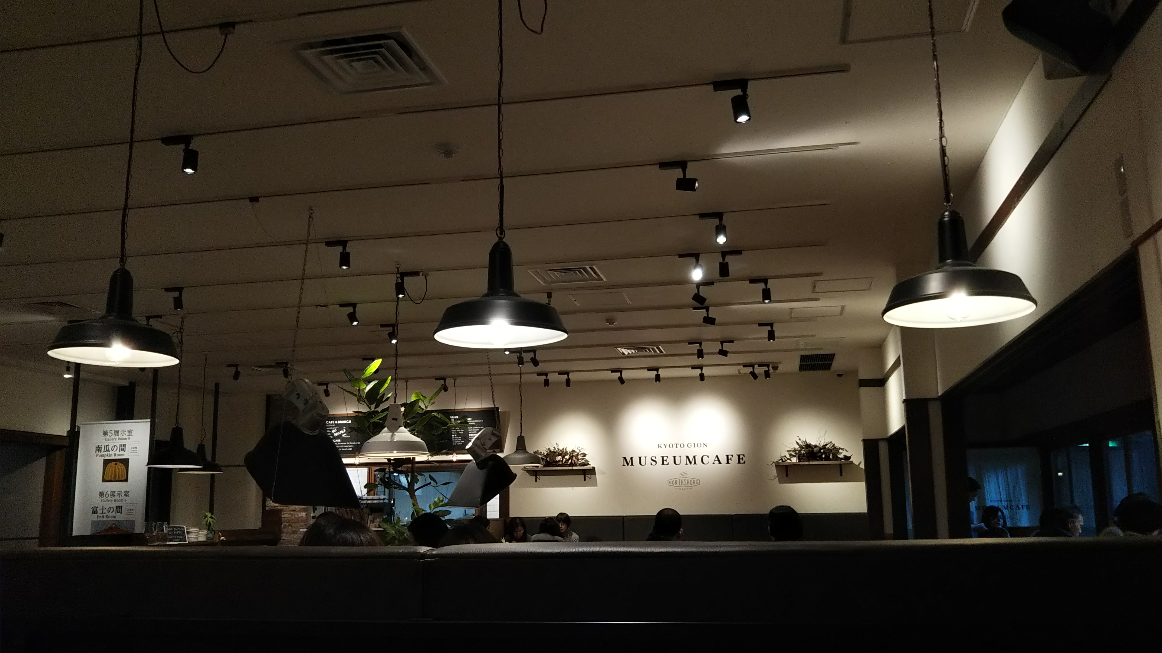 美術館内に併設のカフェ